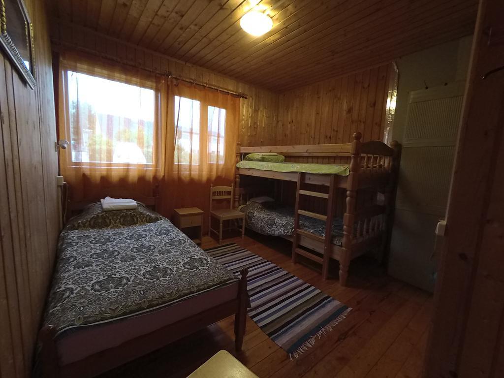 Hostel Laguun Калласте Экстерьер фото